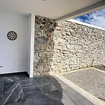 Casa Flores By Lovelystay Villa