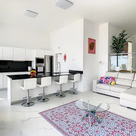 Villa Casa Flores By Lovelystay