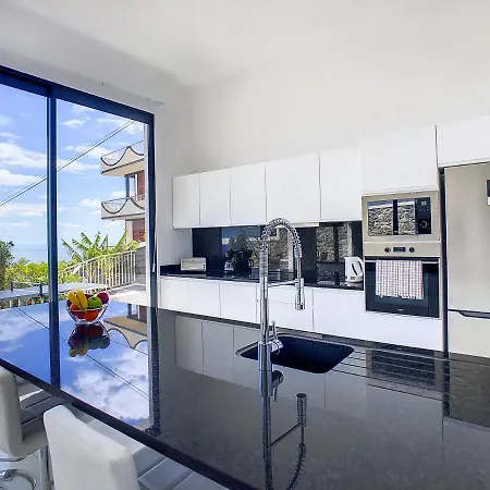 Casa Flores By Lovelystay Villa Calheta (Madeira)