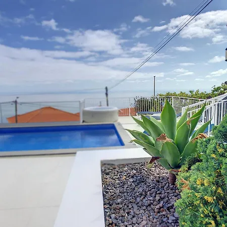 Casa Flores By Lovelystay