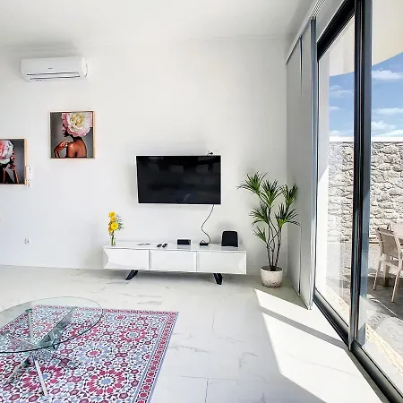 Casa Flores By Lovelystay