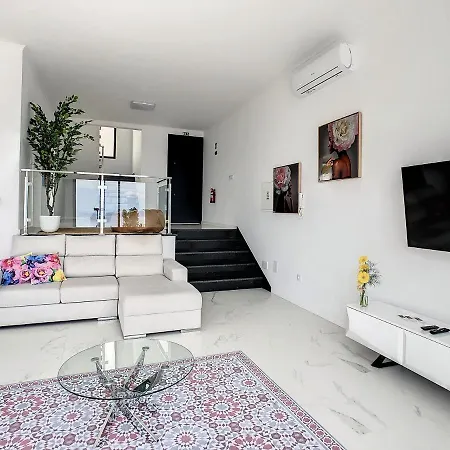 Casa Flores By Lovelystay Villa *