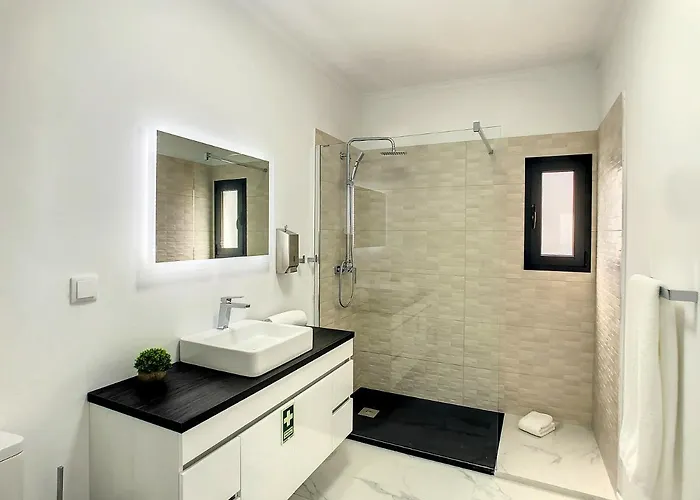 Villa Casa Flores By Lovelystay