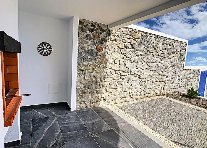 Casa Flores By Lovelystay Villa