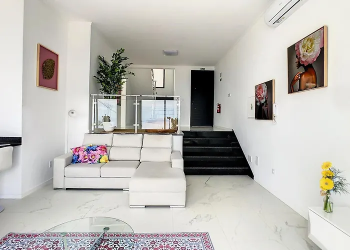 Villa Casa Flores By Lovelystay